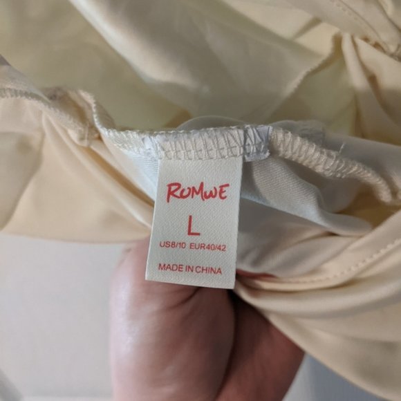 New Baby Yellow Twist Front Puff Sleeve Cropped Tee - Picture 6 of 6